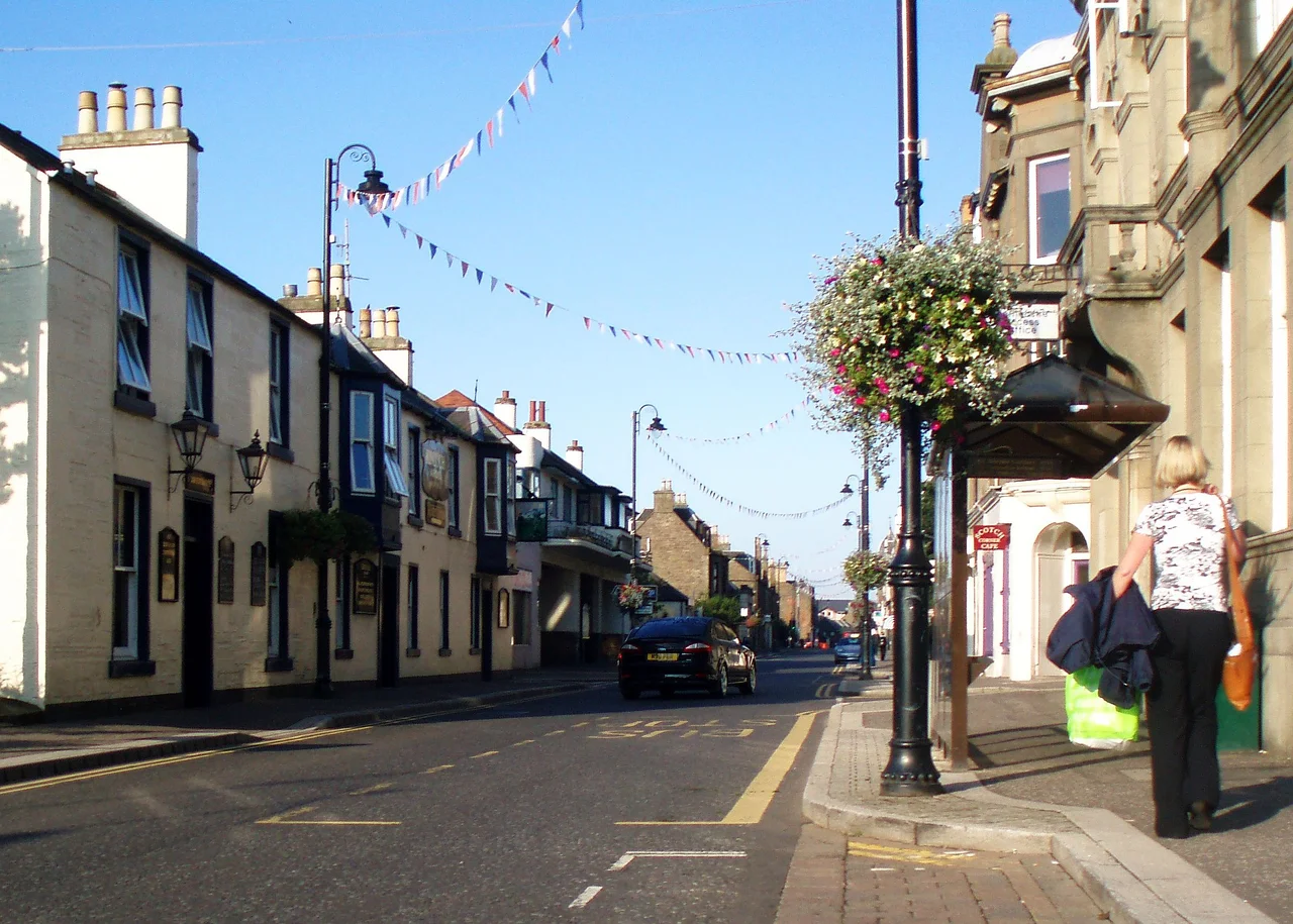 Carnoustie High Street, looking West towards the Cross.