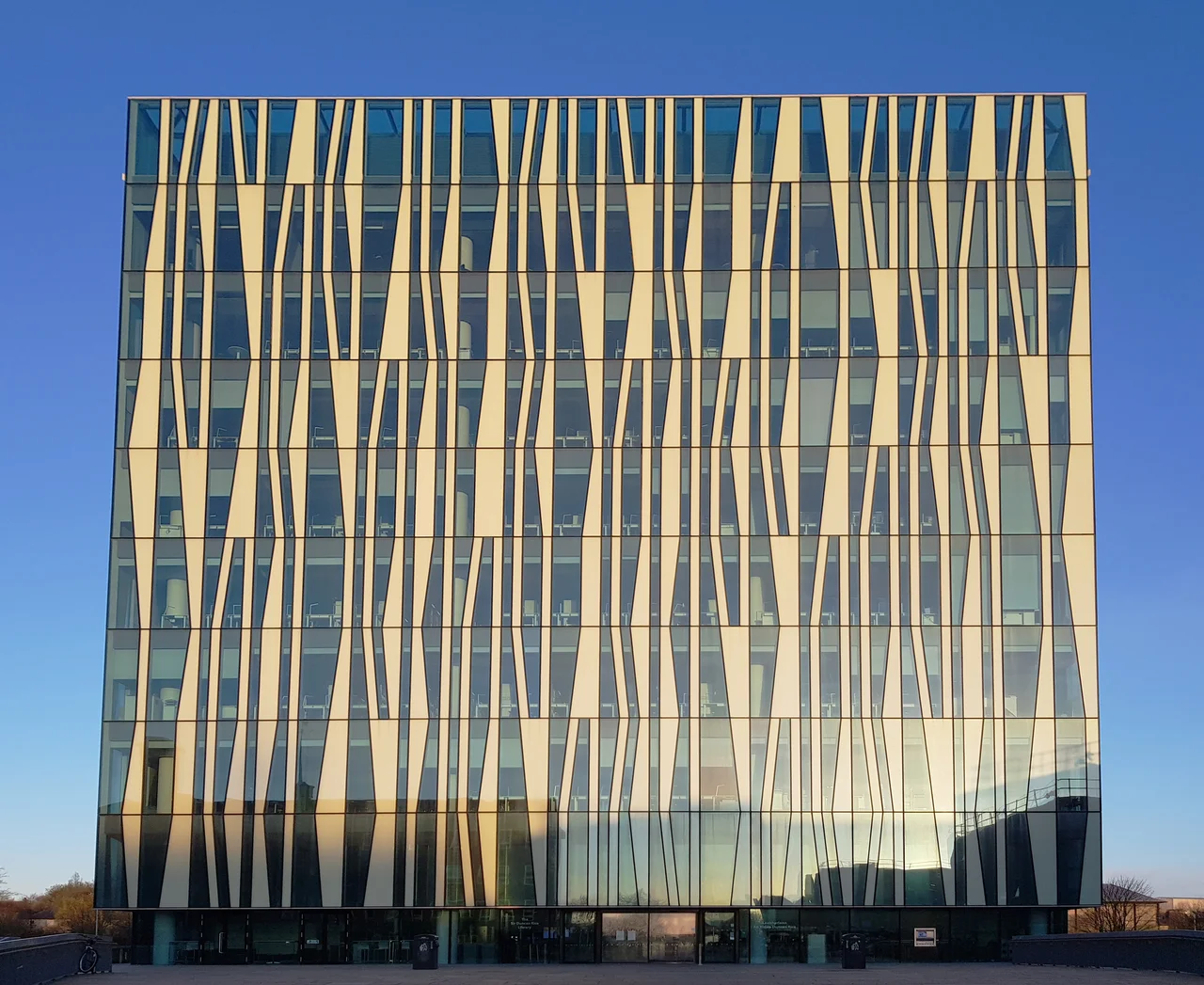 The Sir Duncan Rice Library, University of Aberdeen, at dawn on 21 April 2018.