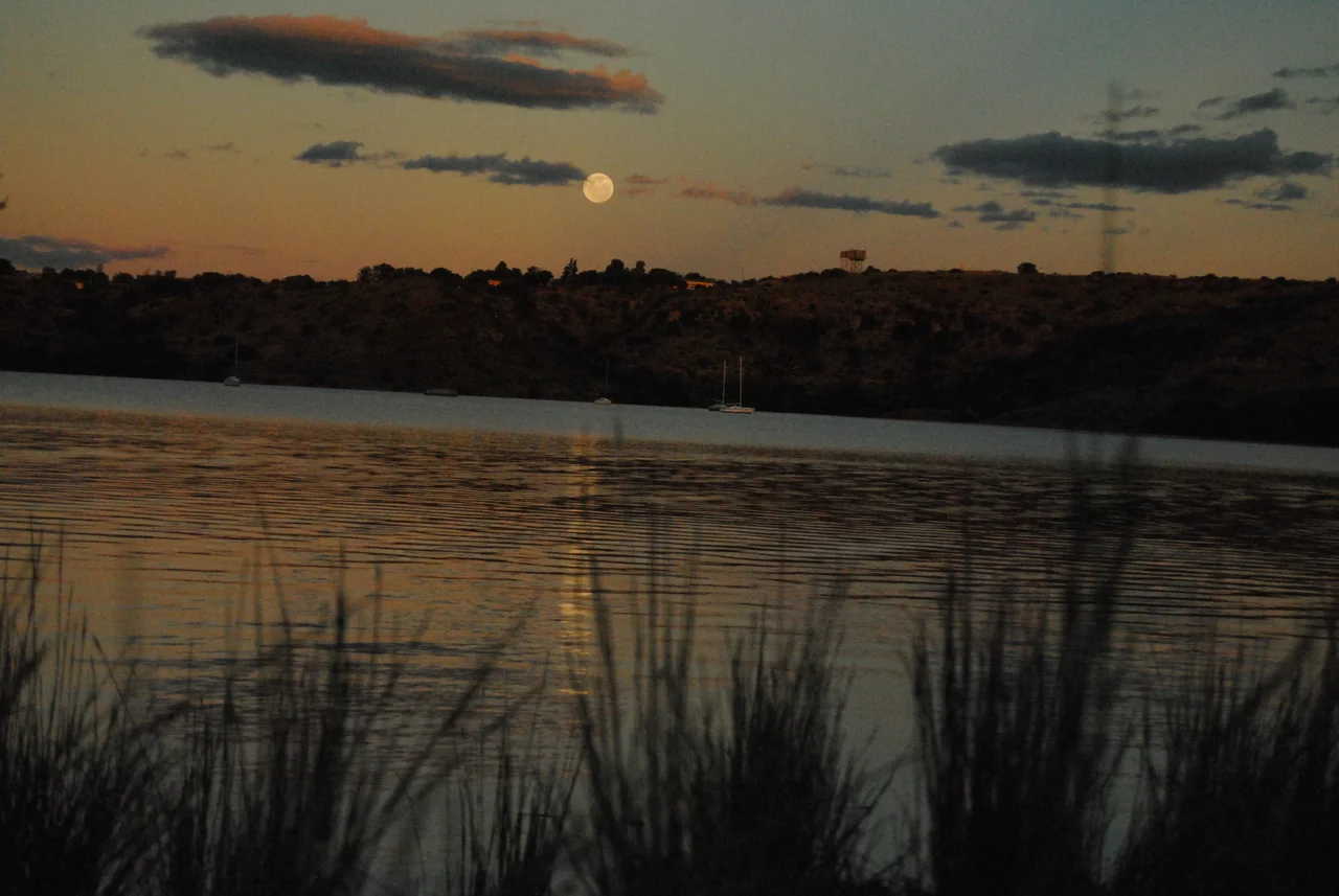 Land of a Thousand Sunsests - Oviston Gariep