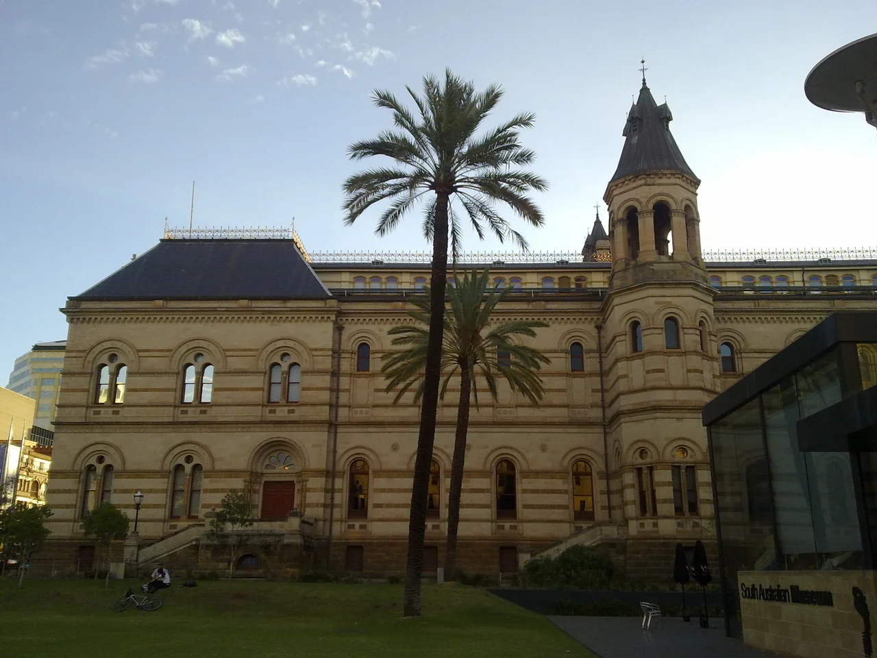 The west wing of the South Australian Museum. - Actually, it's the Mortlock Library, part of the State Library of South Australia. (But, if the museum had a west wing, then that is where it would be.