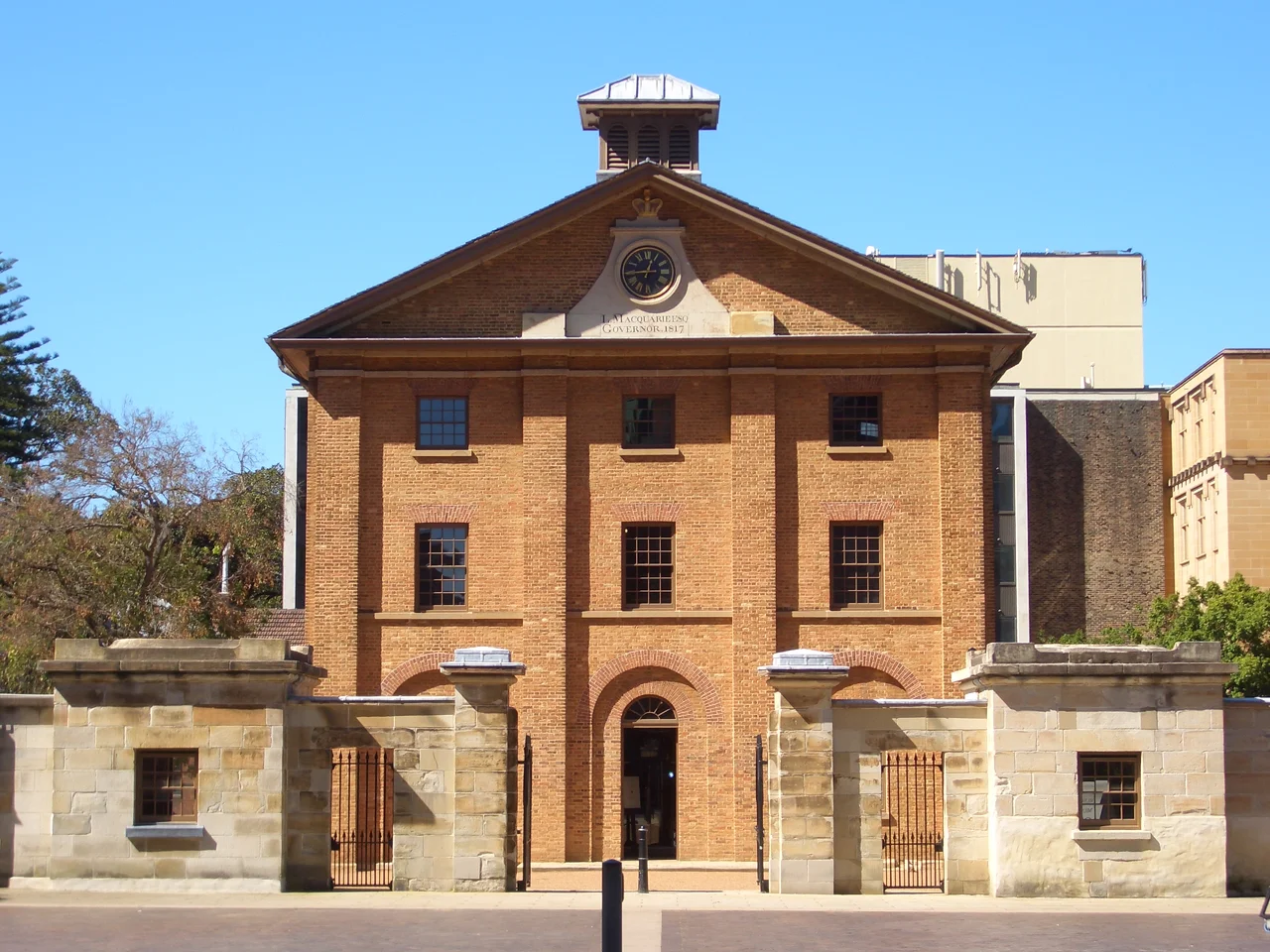 Hyde Park Barracks, Macquarie Street, Sydney, Australia. I took this photo on the 1st September 2006. J Bar 01:18, 4 September 2006 (UTC)