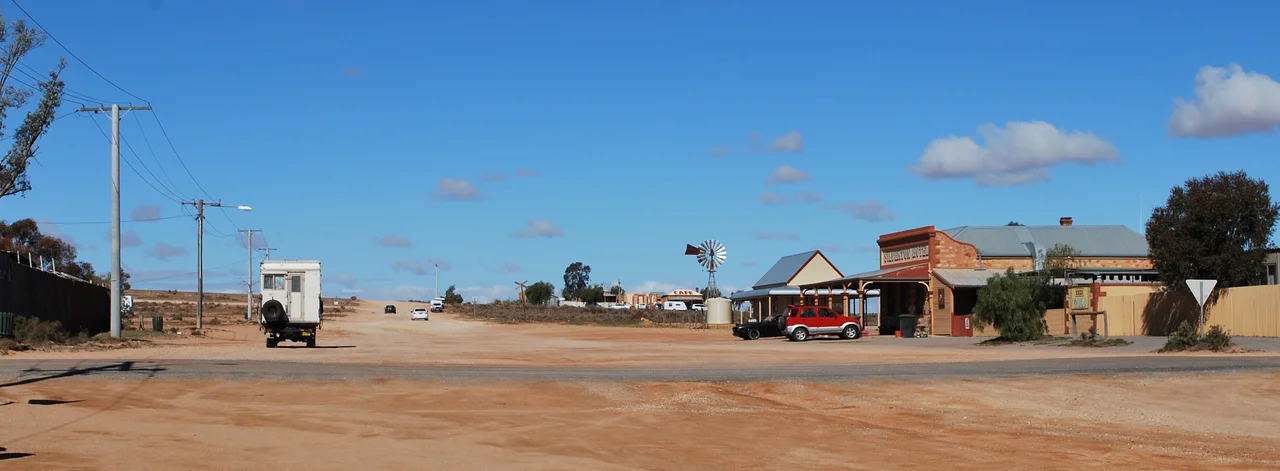 The cross roads at en:Silverton, New South Wales