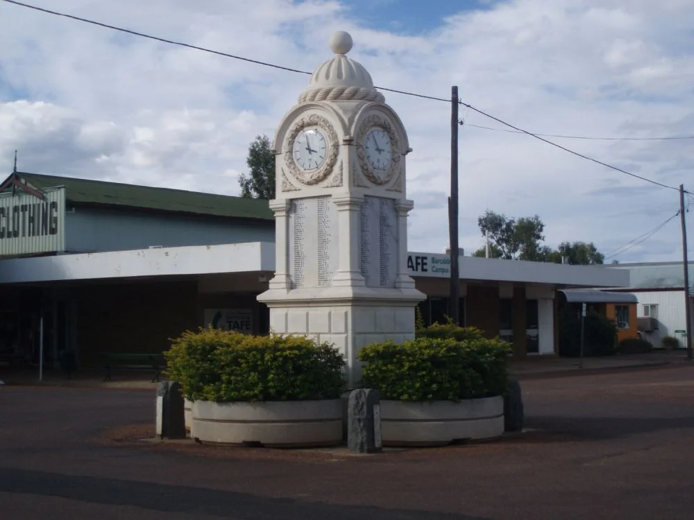 Barcaldine War Memorial Clock, 2009