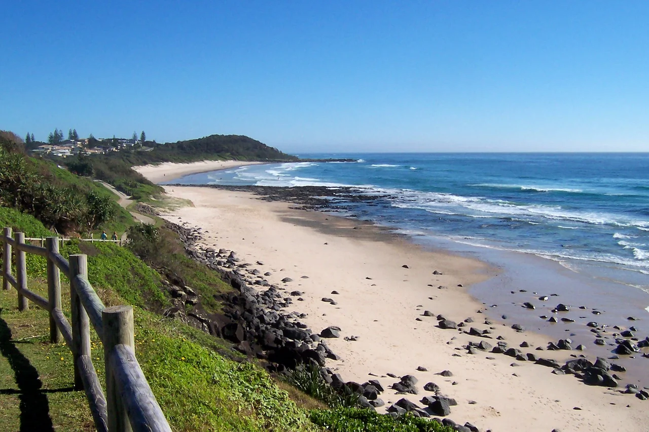 Looking north from the lighthouse carpark at shelly beach