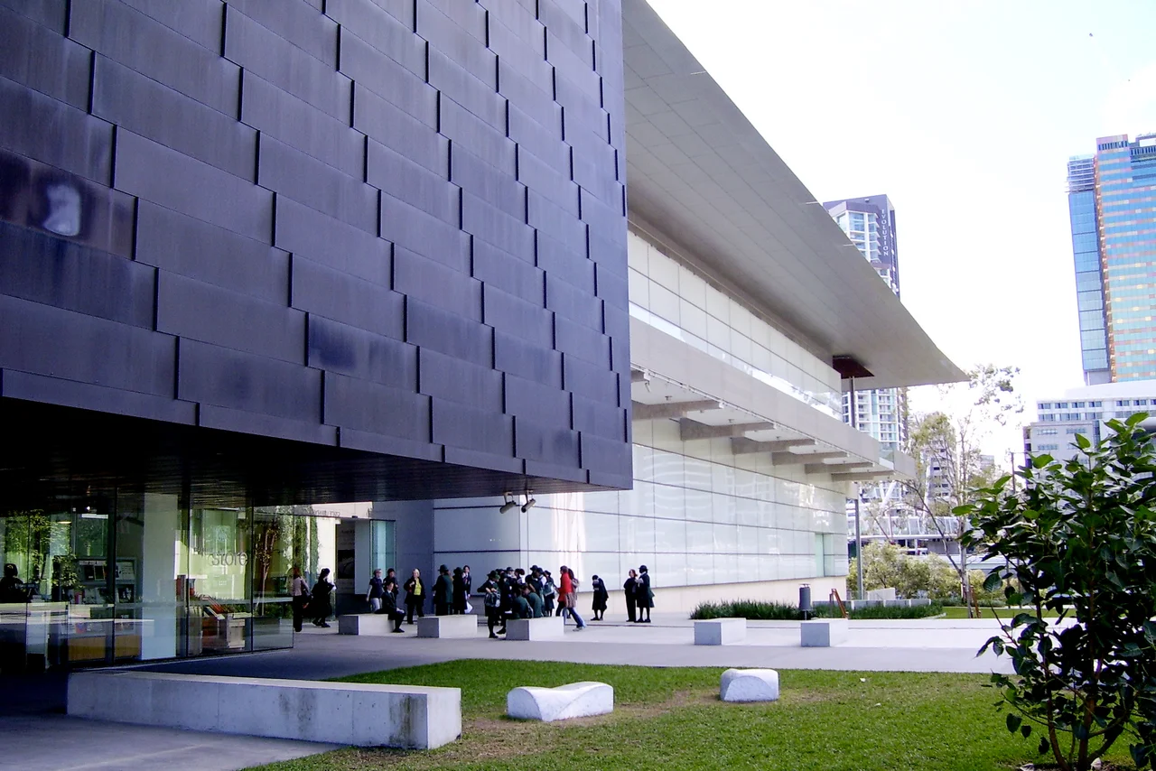 Main entrance to the Queensland Gallery of Modern Art