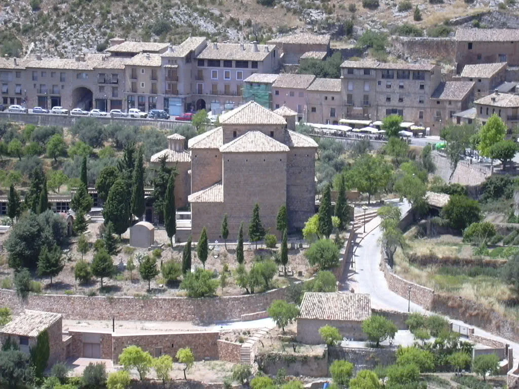 Alquézar - church of San Miguel (17th century) from the colegiate church
