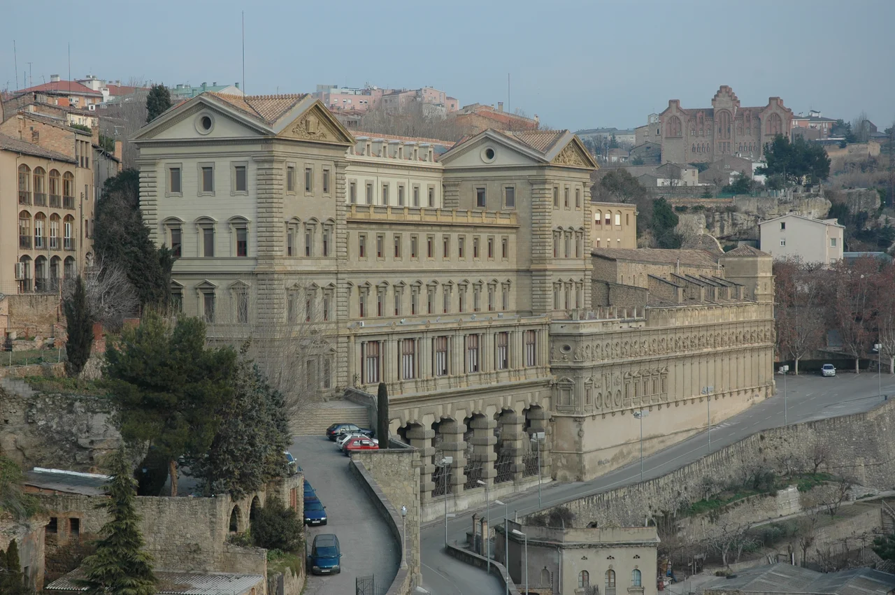 L'edifici modern de La Cova