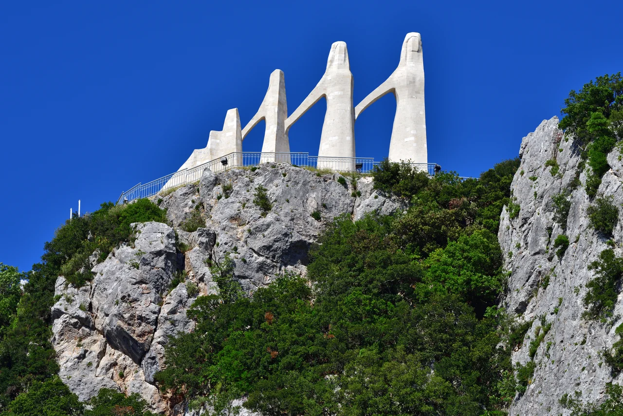 The memorial for the mass suicide of the Souli women 1803 ("Dance of Zalongo")