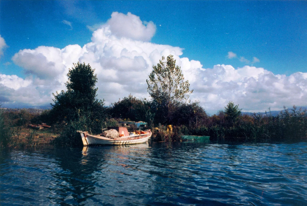 w:Acheron river near the village of Glyki (Gliki) in May 2005.