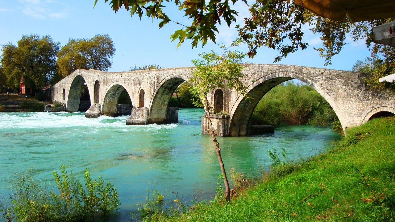 The Stone bridge of Arta