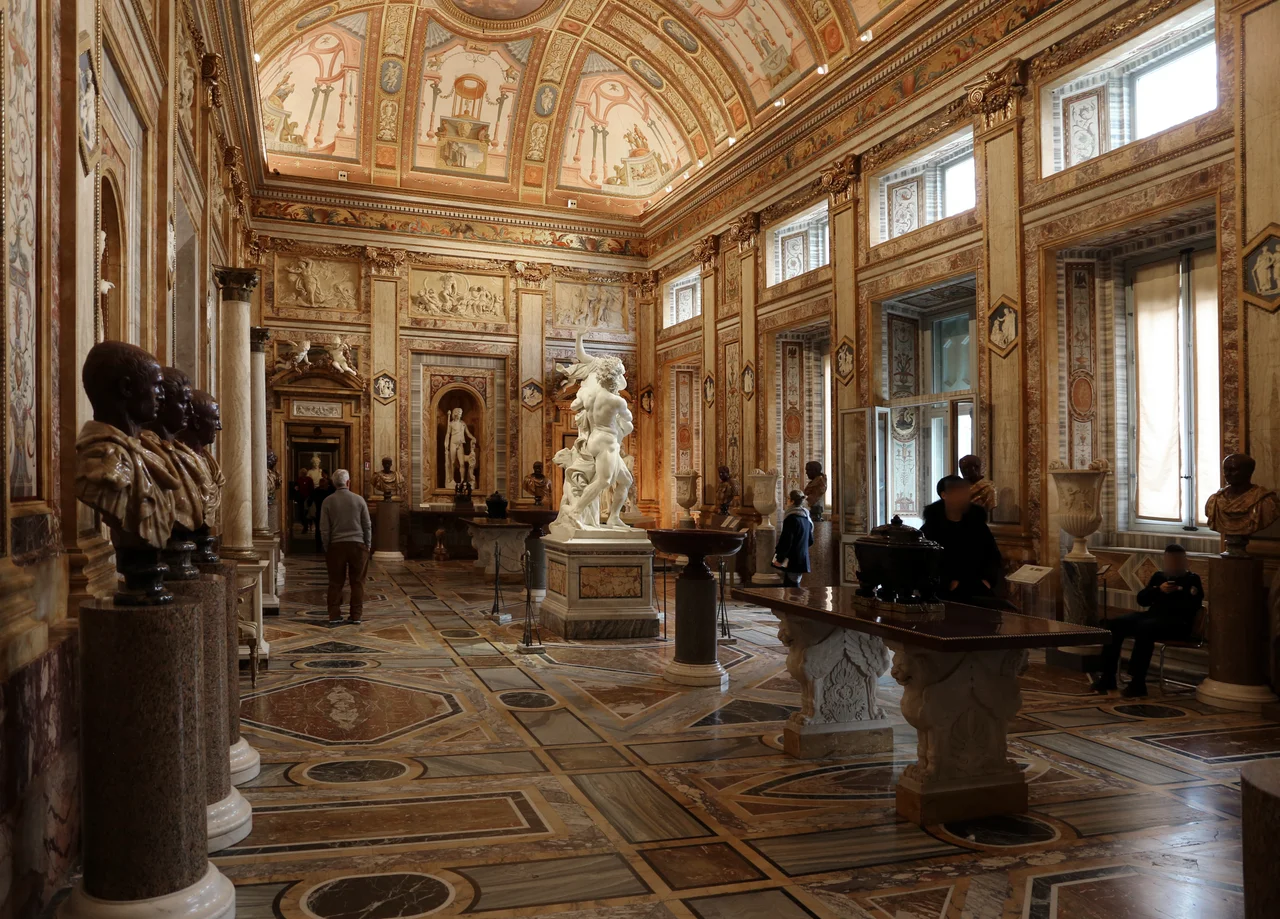 Galleria Borghese (Rome) - Interior