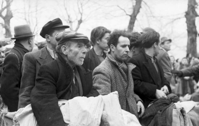 Bundesarchiv Bild 101I-179-1575-09, Ioannina, Deportation von Juden.jpg