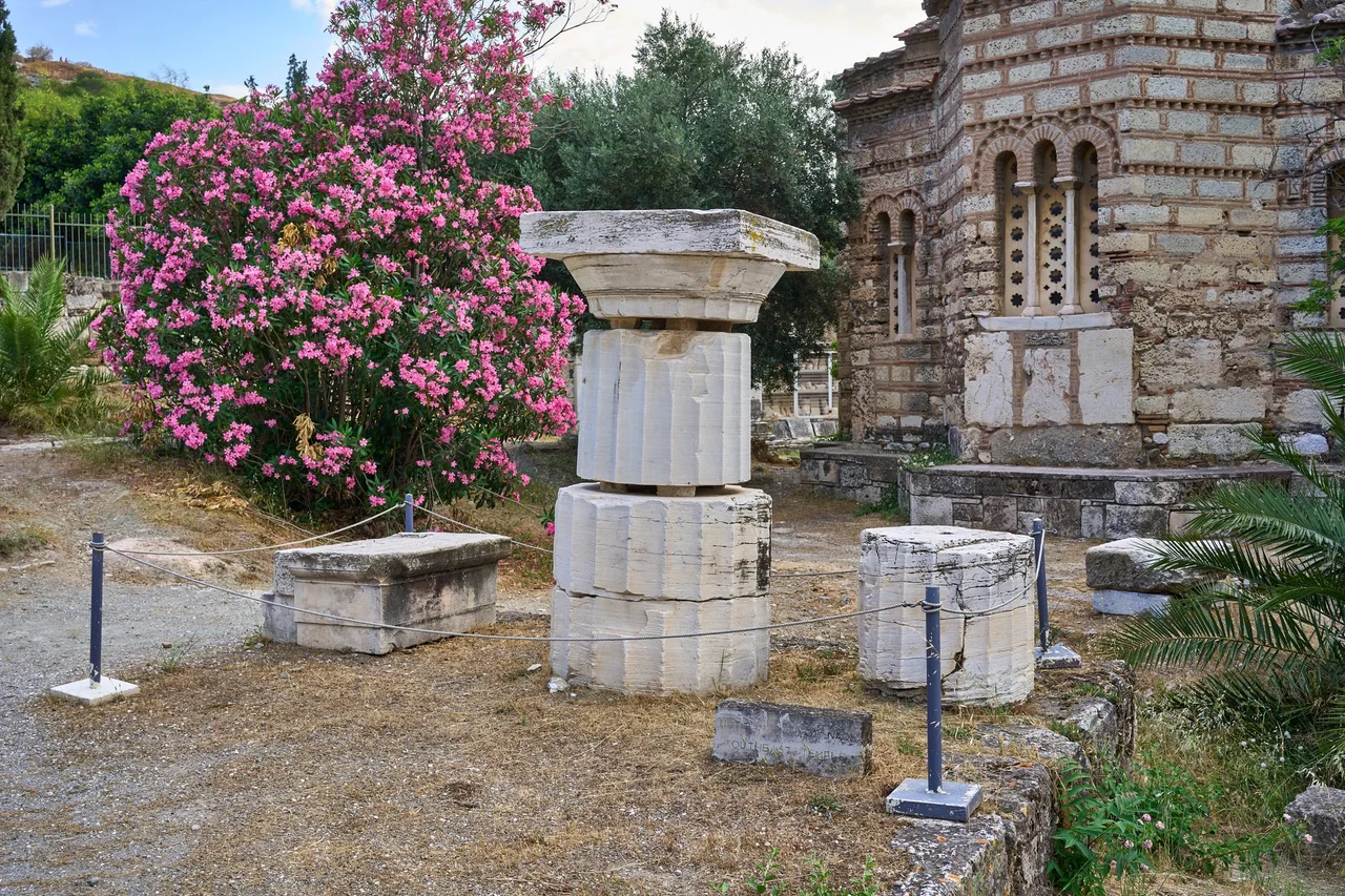 The remains are located next to the Byzantine Church of the Holy Apostles (10th cent. built over the ruins of a Nymphaeum dating to the 2nd cent. A.D.). Date (?).