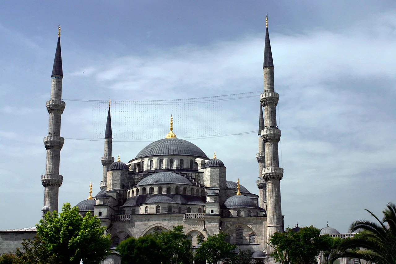 Exterior view of w:Sultan Ahmed Mosque.