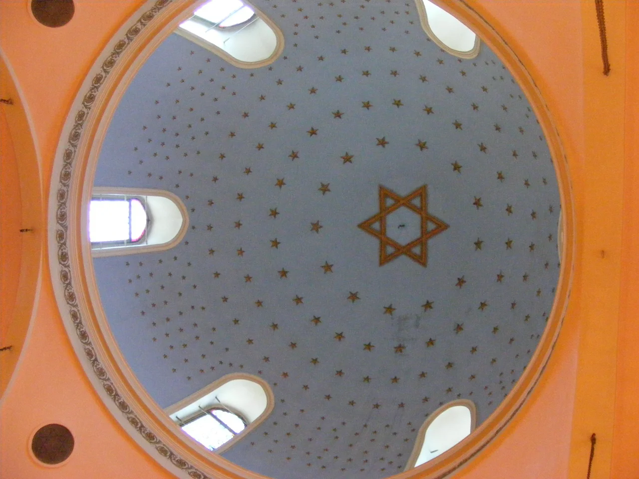 Dome of the Istanbul Ashkenazi Sinagogue