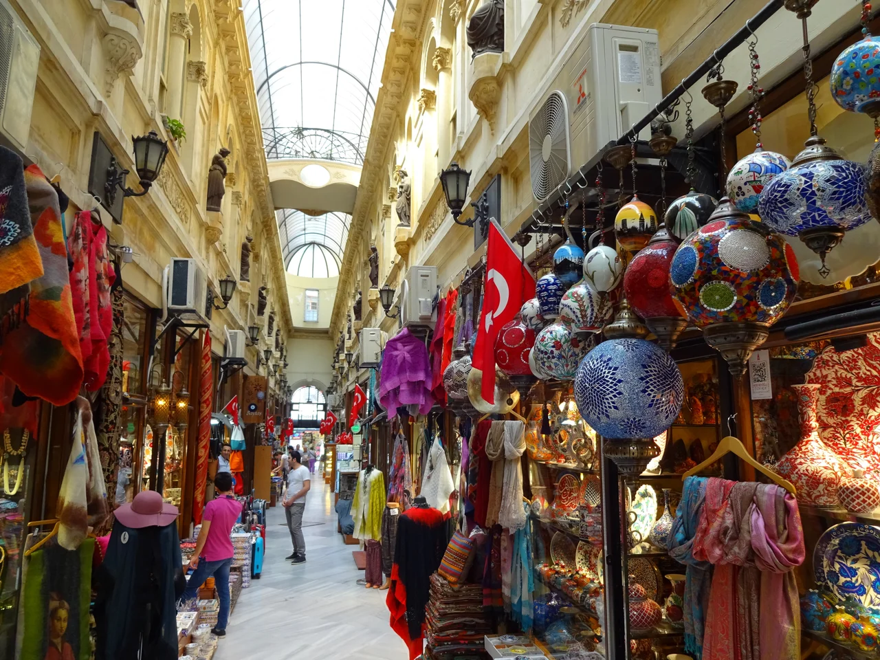 Shopping arcade Avrupa Pasajı, Hüseyinağa Mh., 34435 İstanbul, Turkey
