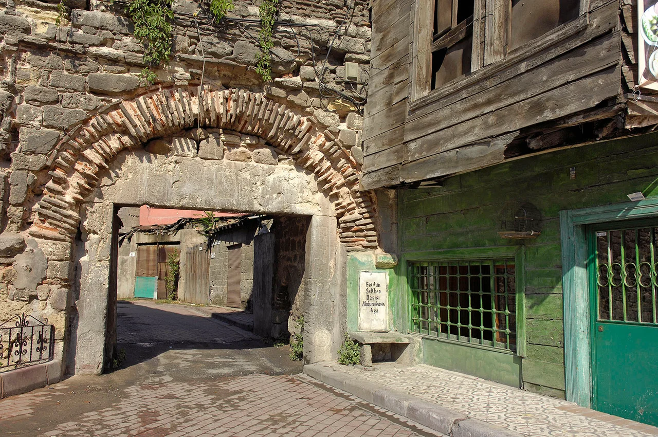 The Holy Gate or Ayakapı is a gateway through the old sea walls at the Golden Horn side of Constantinople. It was reportedly built in 1582 by the famous architect Mimar Sinan, but obviously not his most striking work.