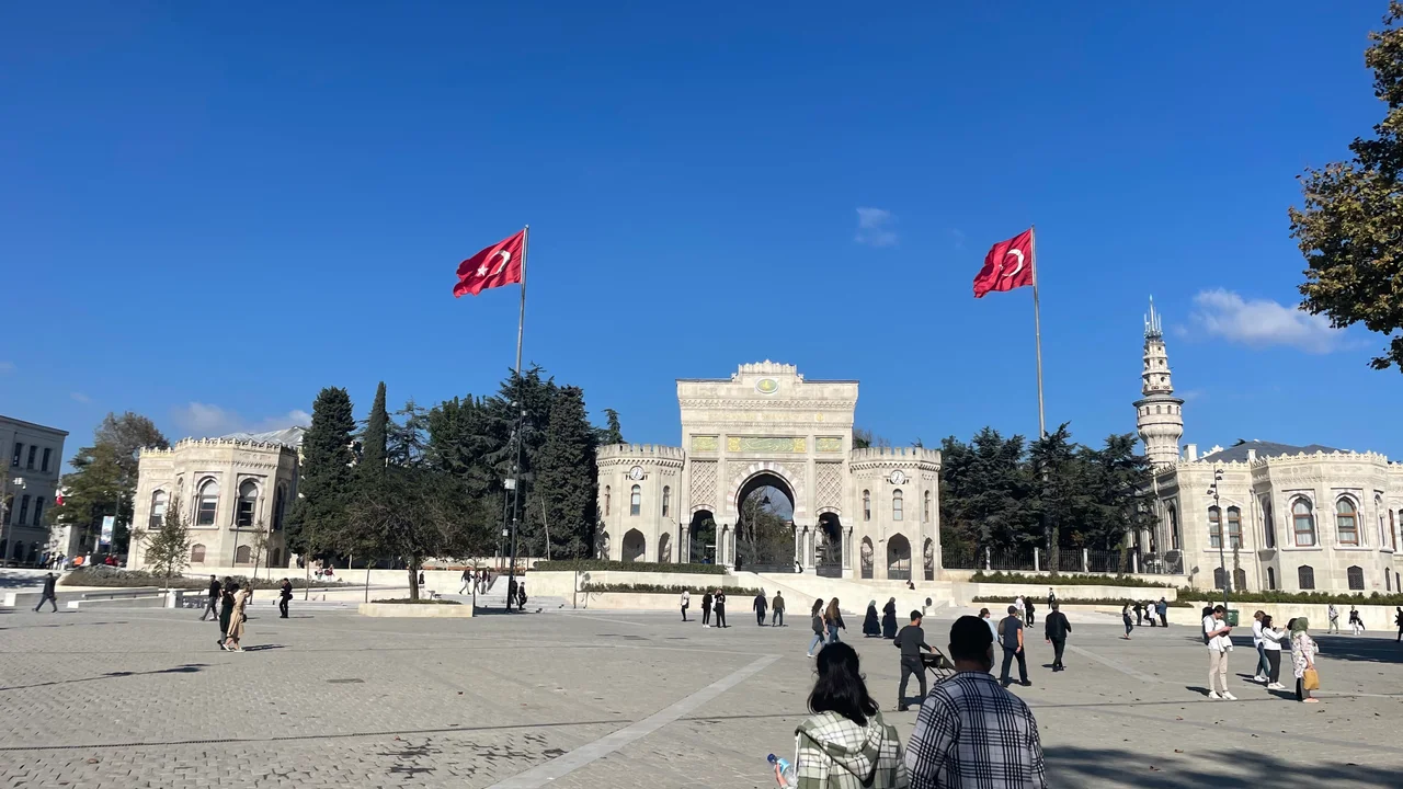Beyazıt Square