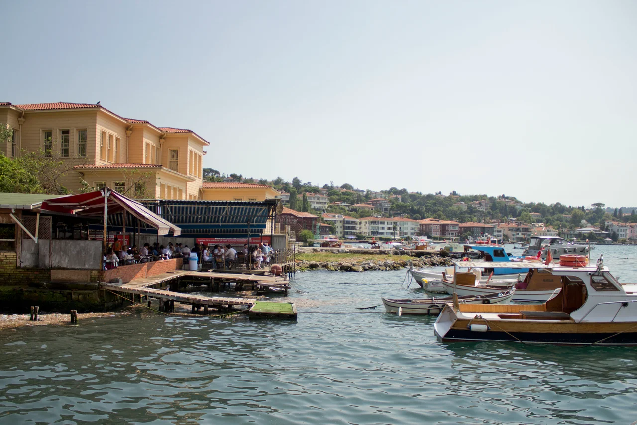 A view of Çengelköy on the shore of the Bosporus