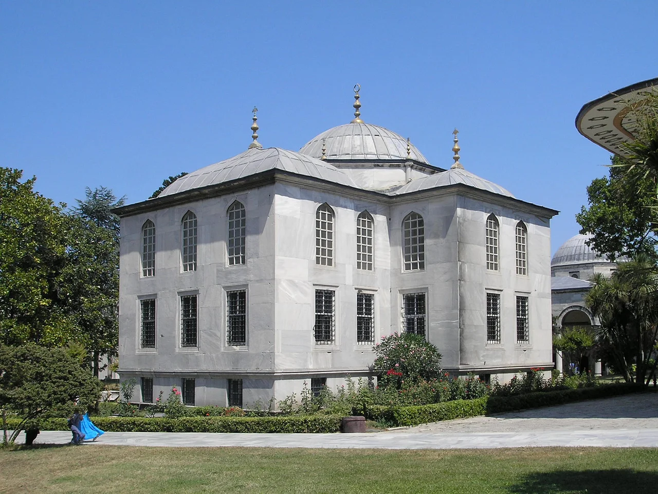 The Neo-classical Enderûn Library (Enderûn Kütüphanesi), also known as Library of Sultan Ahmed III (III. Ahmed Kütüphanesi), is situated directly behind the Audience Chamber (Arz Odası) in the centre of the Third Court of the Topkapi Palace in Istanbul.