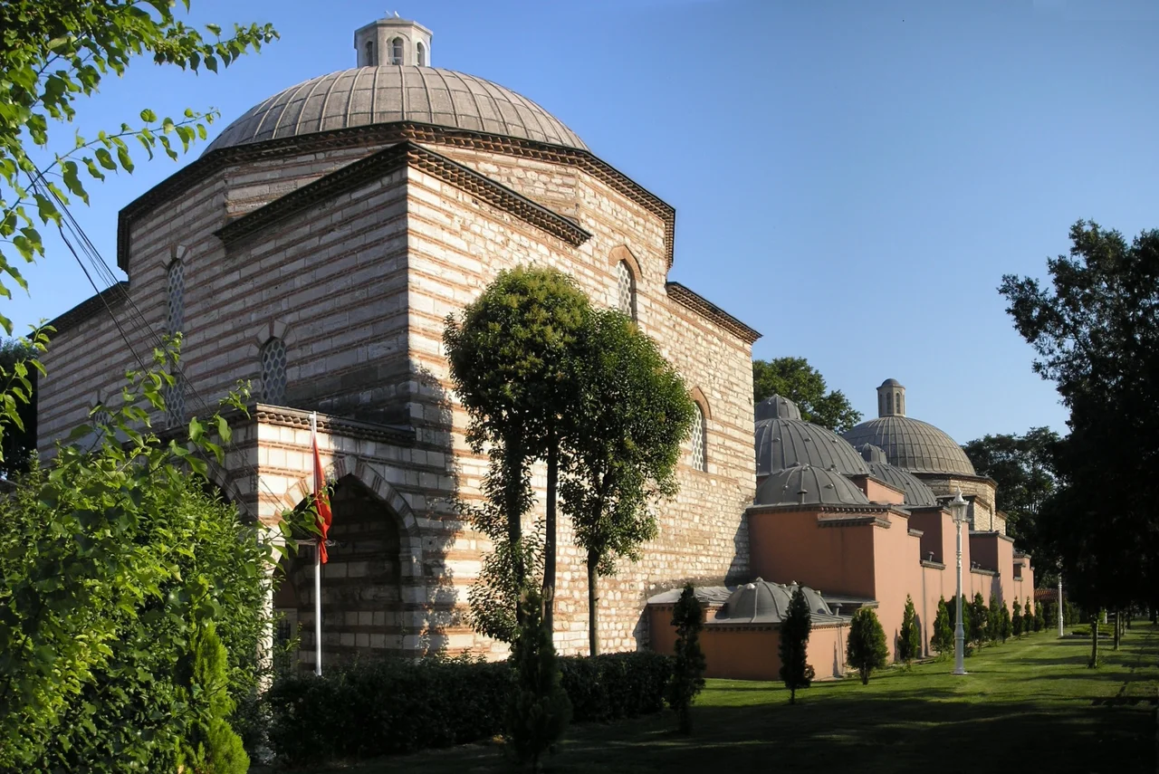 The turkish bath (hamam) constructed by architect "Mimar Sinan" with the order of Sultan Suleiman the Magnificient for his wife Haseki Hürrem Sultan, known in the West as Roxelana or Roxelane. Located in Istanbul close to the Hagia Sophia.