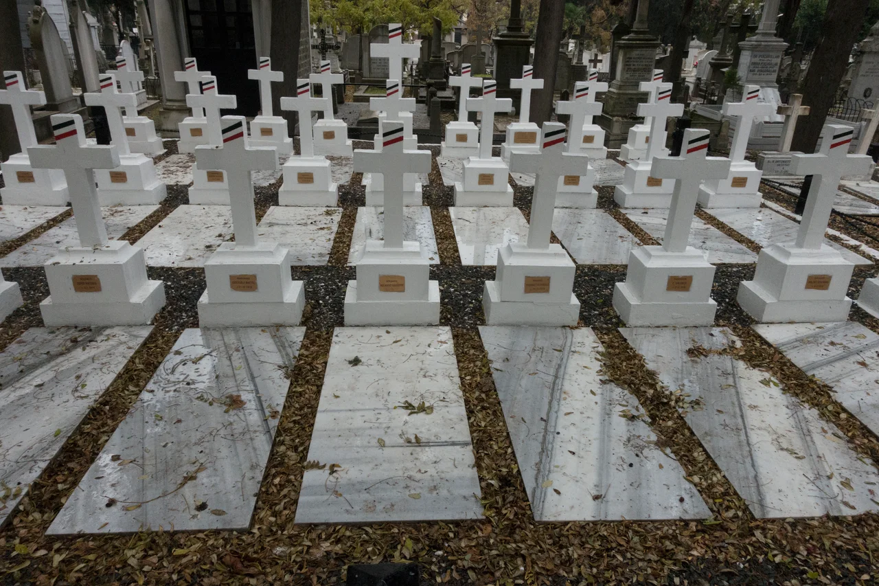 Italian military graves at Pangalti Catholic cemetery.