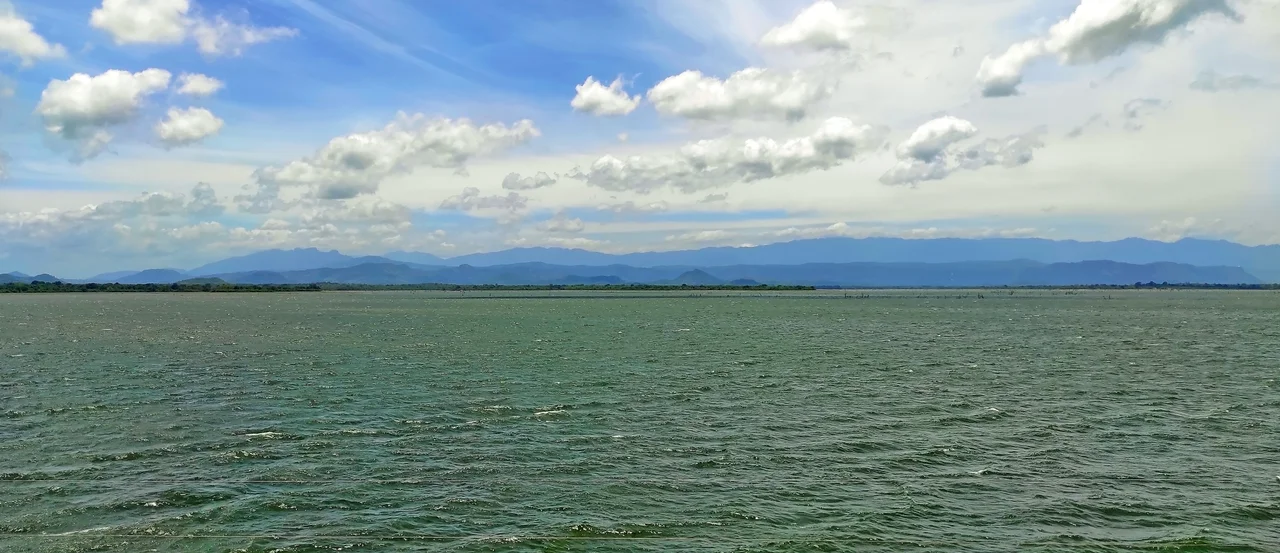 Udawalawe National Park (Udawalawa Reservoir)