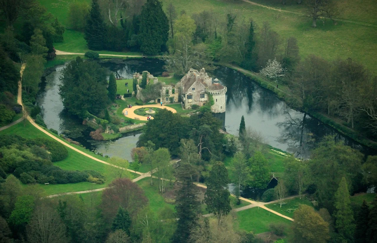 Aerial view of Scotney Castle near Lamberhurst, Kent, England. Nikon D60 f=135mm f/5 at 1/1600s ISO 800. Processed using Nikon ViewNX 1.5.2 and GIMP 2.6.6.