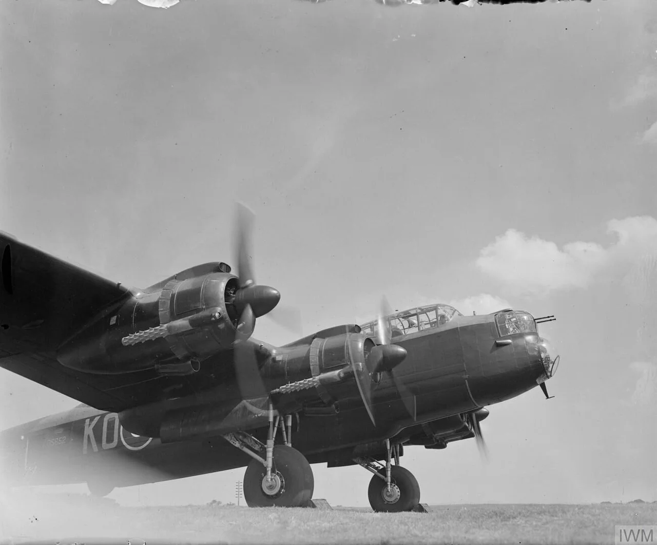 IWM caption : Lancaster B Mark II, DS652 'KO-B', of No. 115 Squadron RAF, undergoing a test of its Bristol Hercules VI sleeve-valved radial engines in a dispersal at East Wretham, Norfolk. DS652 failed to return from a raid on Bochum, Germany on 12/13 June 1943.