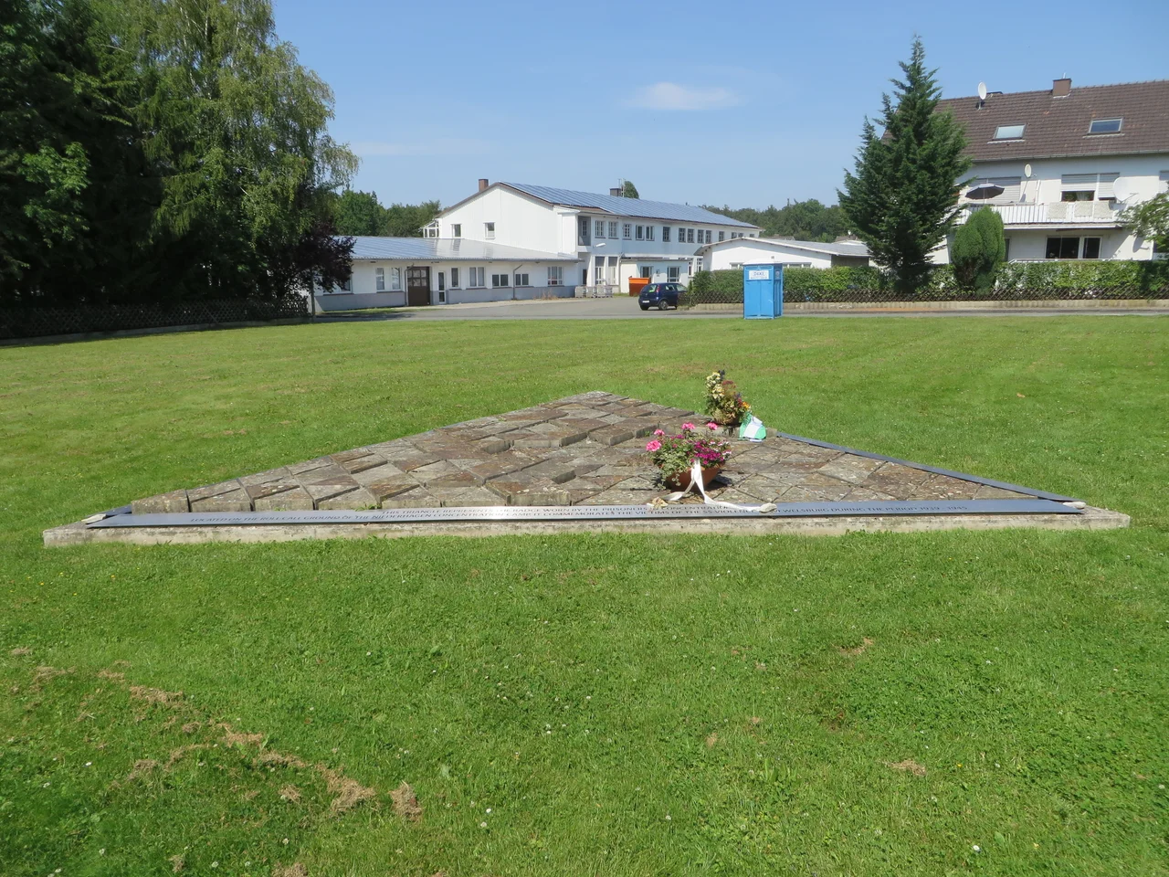 Mahnmal auf dem ehemaligen Appelplatz des KZ Niederhagen