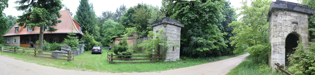The only remnants of Carinhall are the Entrance Gates