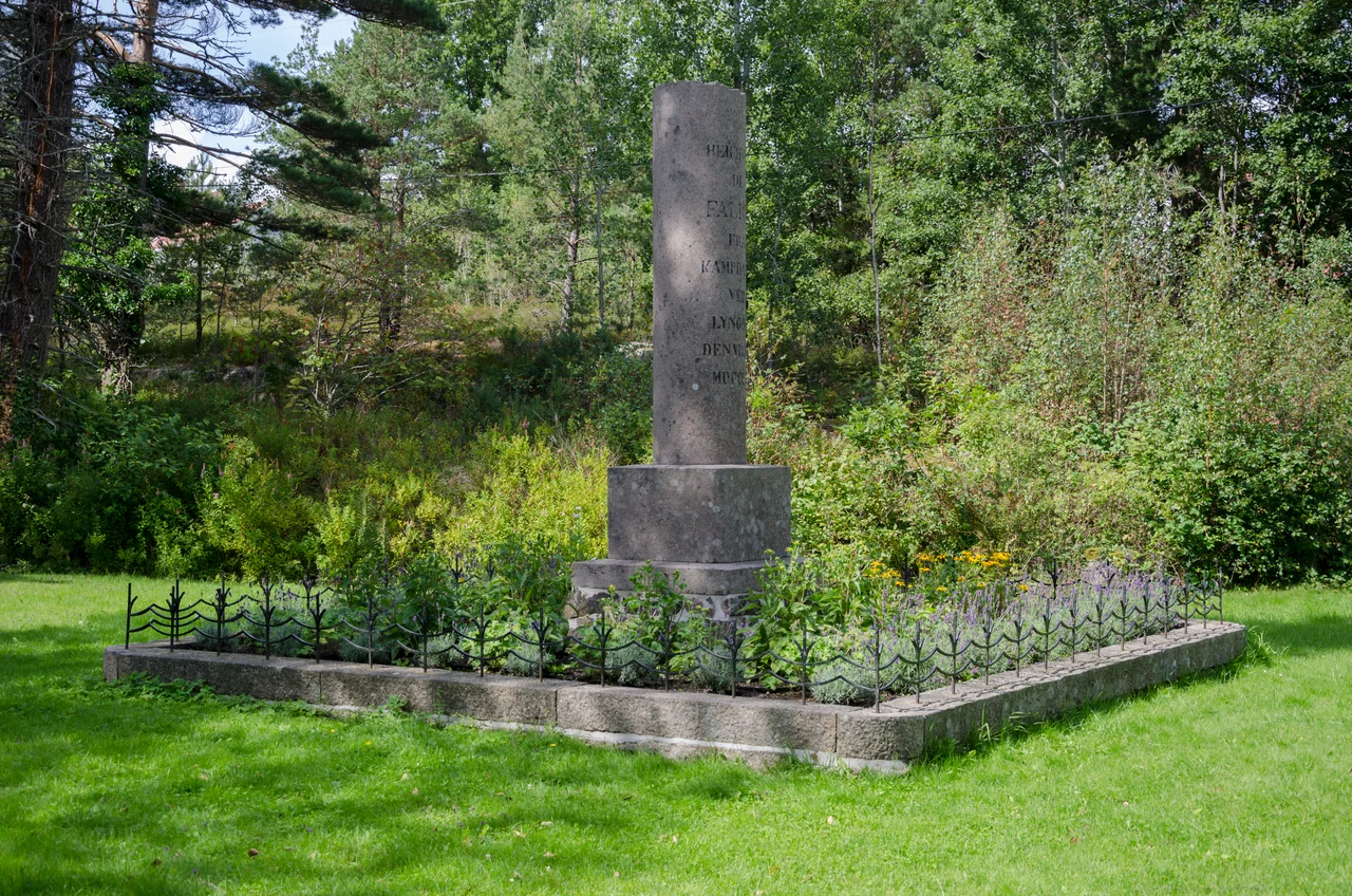 Memorial stone to the Battle at Lyngør in 1812.