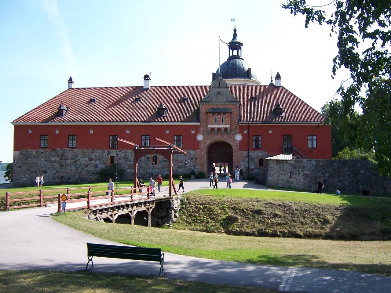 Entrance of Gripsholm Castle (Sweden)

own work, all rights released