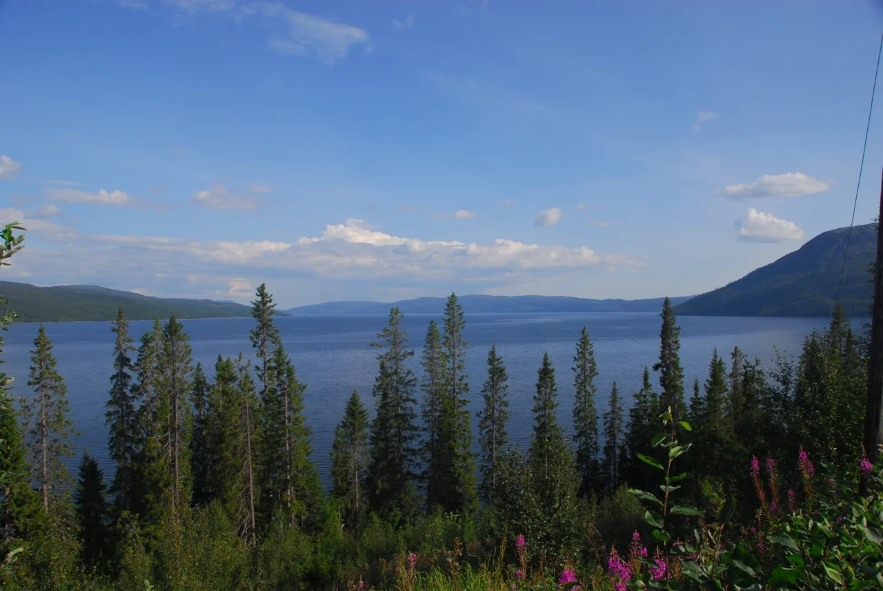 Tunnsjøen in Røyrvik, Norway, as seen from the national road 764.