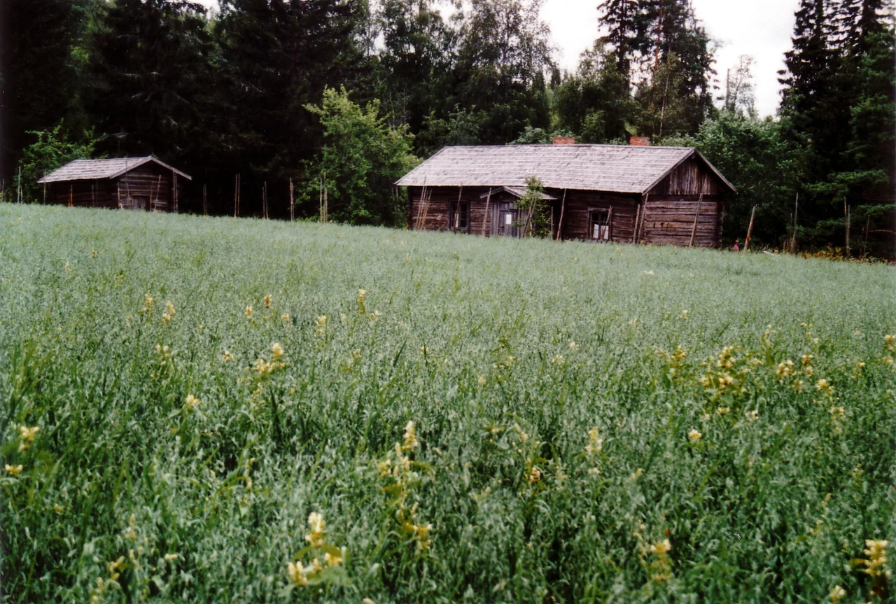 This is a photo of a monument in Finland identified by the ID 'Q30506018' (Q30506018) -  RKY: 1932