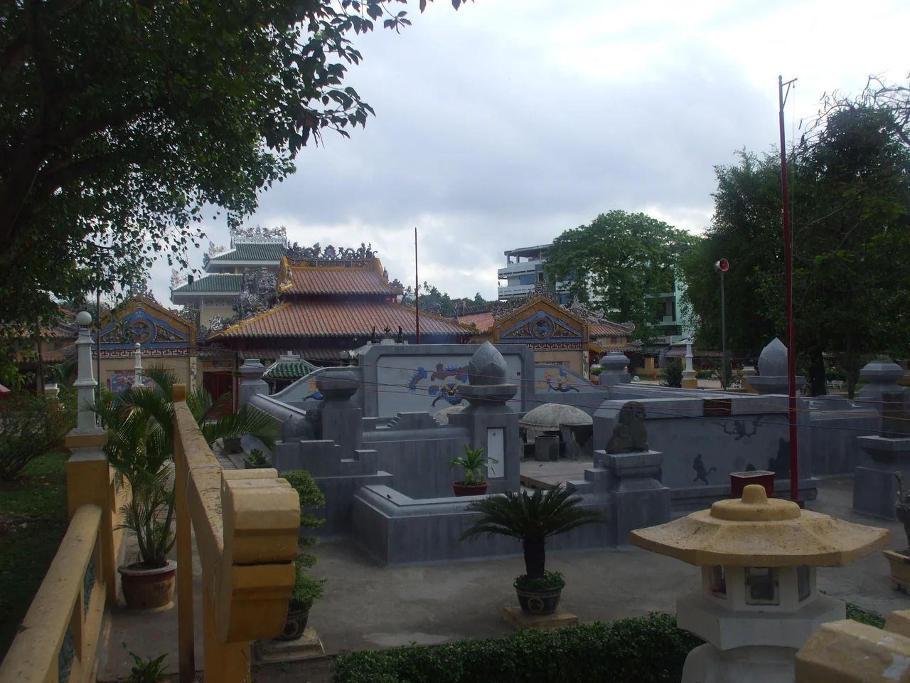Khu mộ Lê Văn Duyệt được "tân trang" vào đầu năm 2009.