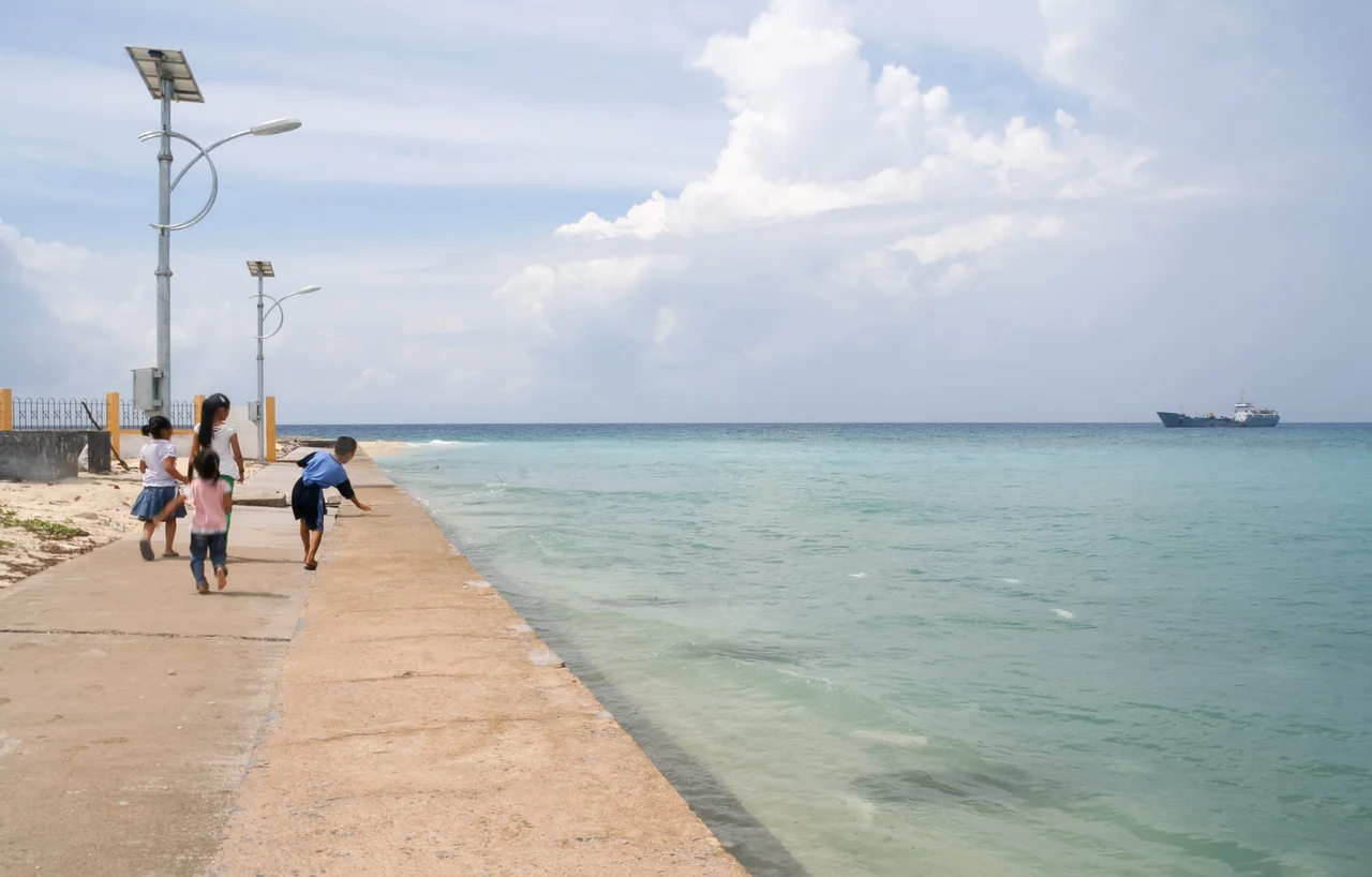 Young Vietnamese residents of Spratly Island.