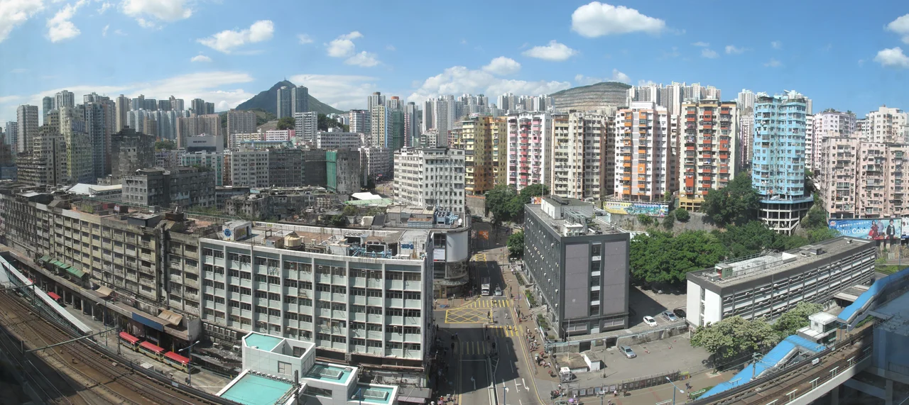 Panoramic photo of Kwun Tong Town Centre, combined from 5712599903, 5713164224, 5712607007, 5713171594, 5712615109, 5712618897, 5712622709, 5712626765, 5713191992, 5713196248 and 5712639977