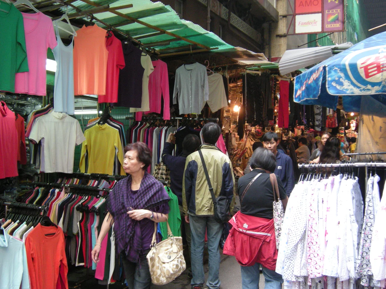 Li Yuen Street East