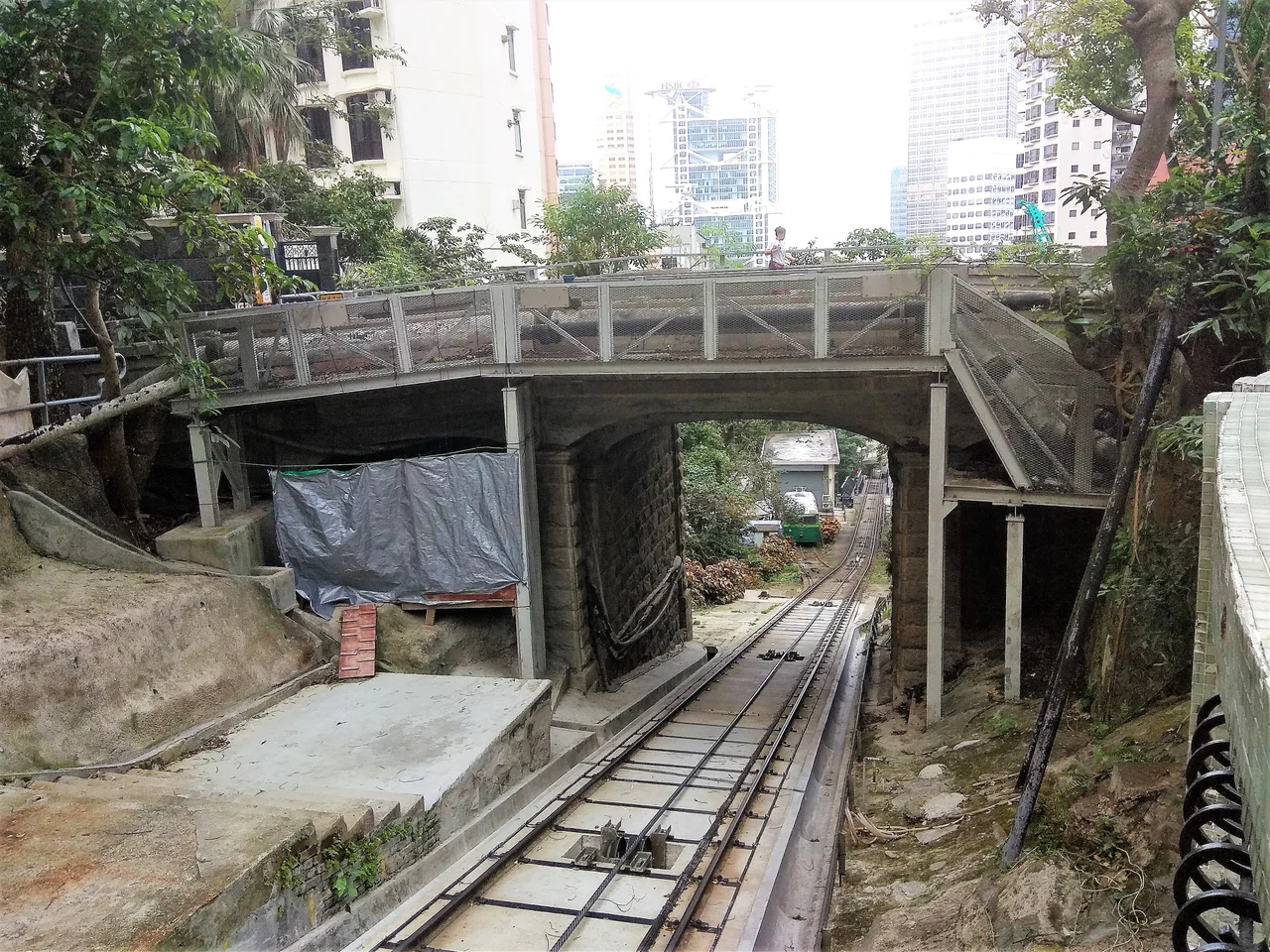 MacDonnell Road (Peak Tram)