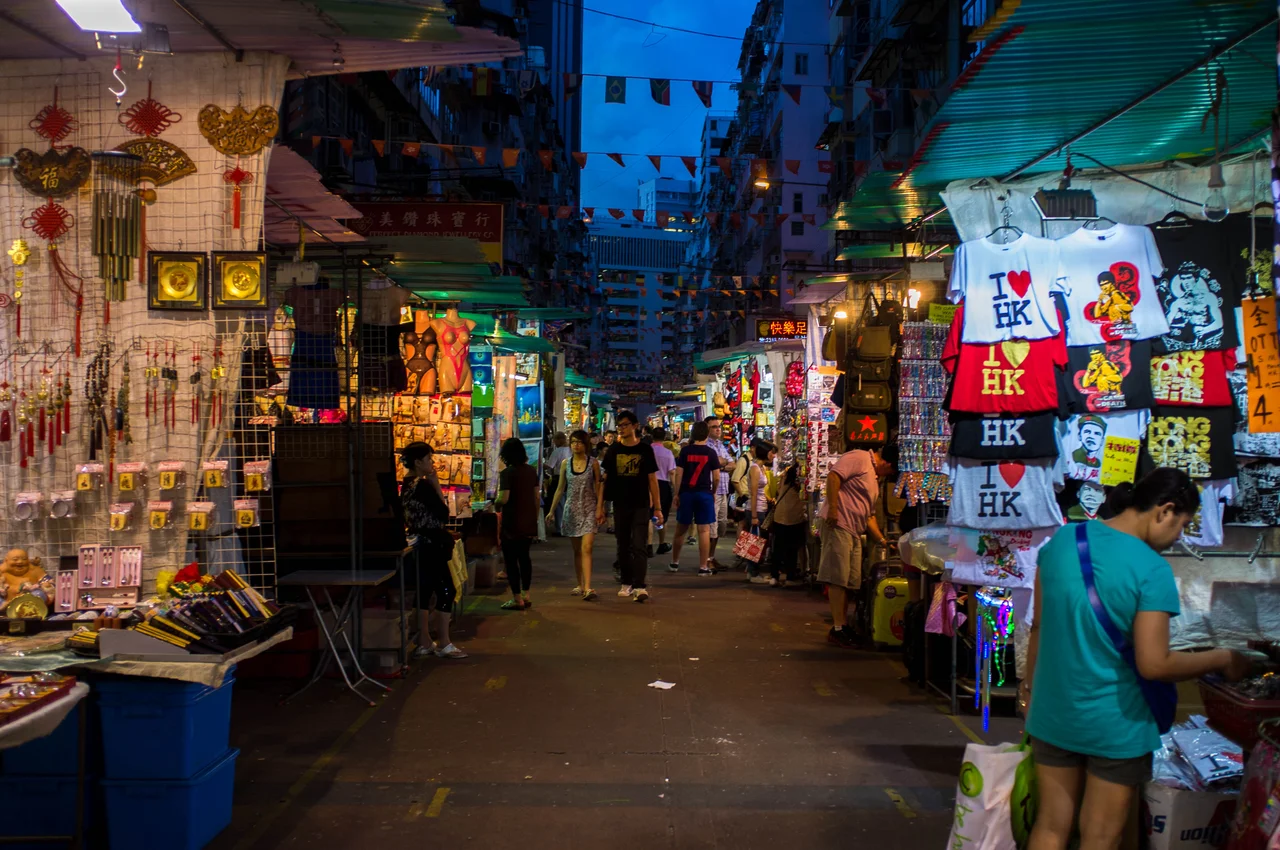 Night market at Temple Street