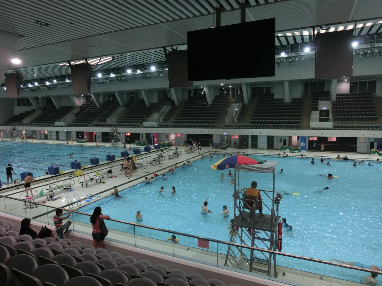 (新) 維多利亞公園游泳池, New Victoria Park Swimming Pool, Causeway Bay, Hong Kong