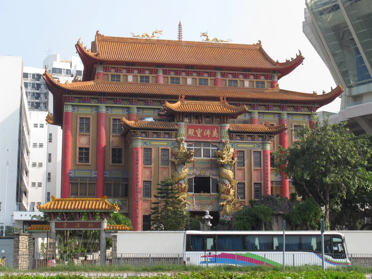 Ten Thousand Buddhas Hall, Miu Fat Buddhist Monastery