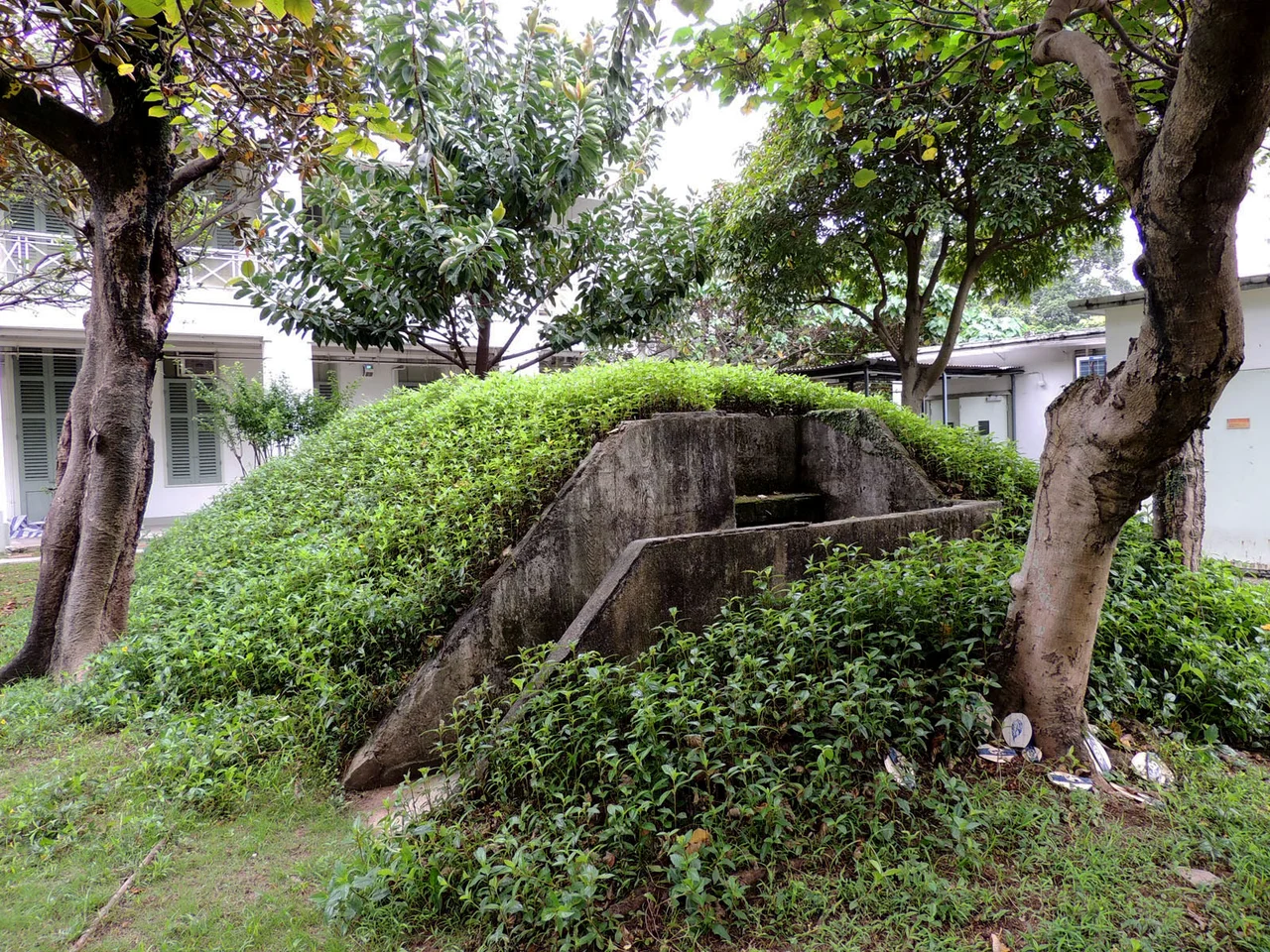 Air raid shelter, Ex-Royal Air Force Station (Kai Tak), Officers' Quarters