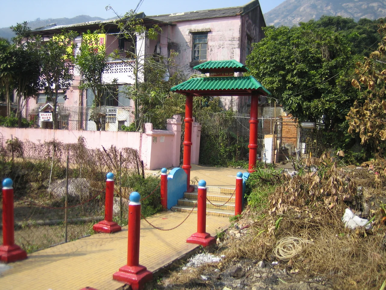 Hung Lau, Tuen Mun, Hong Kong.
If you have any questions about the licensing (like cc-by-sa, GFDL), or you want to republish the image without using the licensing shown as below, you are welcome to leave a message on the User Talk Page of my Chinese Wikipedia account.