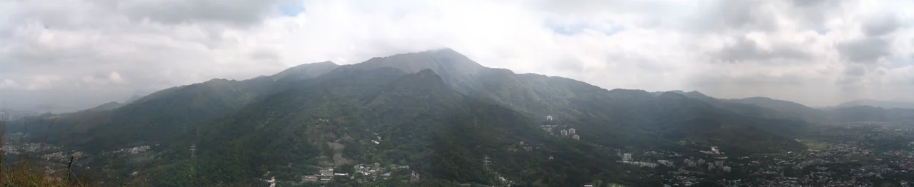 Panoramic photo of Tai Mo Shan, combined from 2390324650, 2390325982, 2390327132,　2389494229,　2389495255 and　2389496267