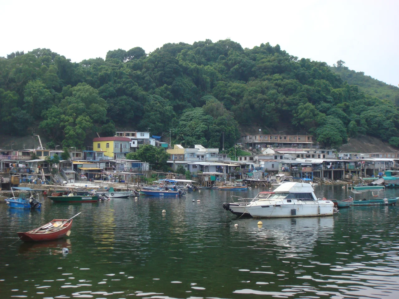 Yim Tin Tsai (Tai Po): Shuen Wan Typhoon Shelter and Sam Mun Tsai New Village (三門仔新村)