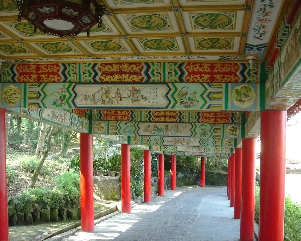 Covered walkway at Zhinan Temple. Taipei, Taiwan